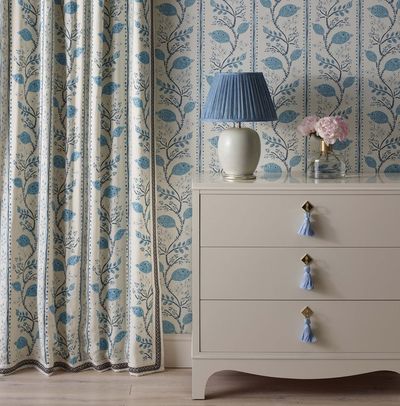 nina-campbell-ncf4360-pomegranate-trail