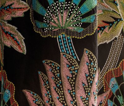 osborne-and-little-f7778-ravenala